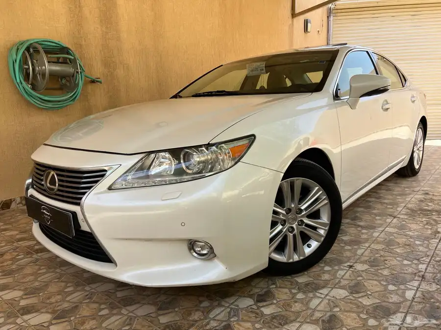 لكزس مديل 2014 حجم 250 ES عبداللطيف جميل AA. 84