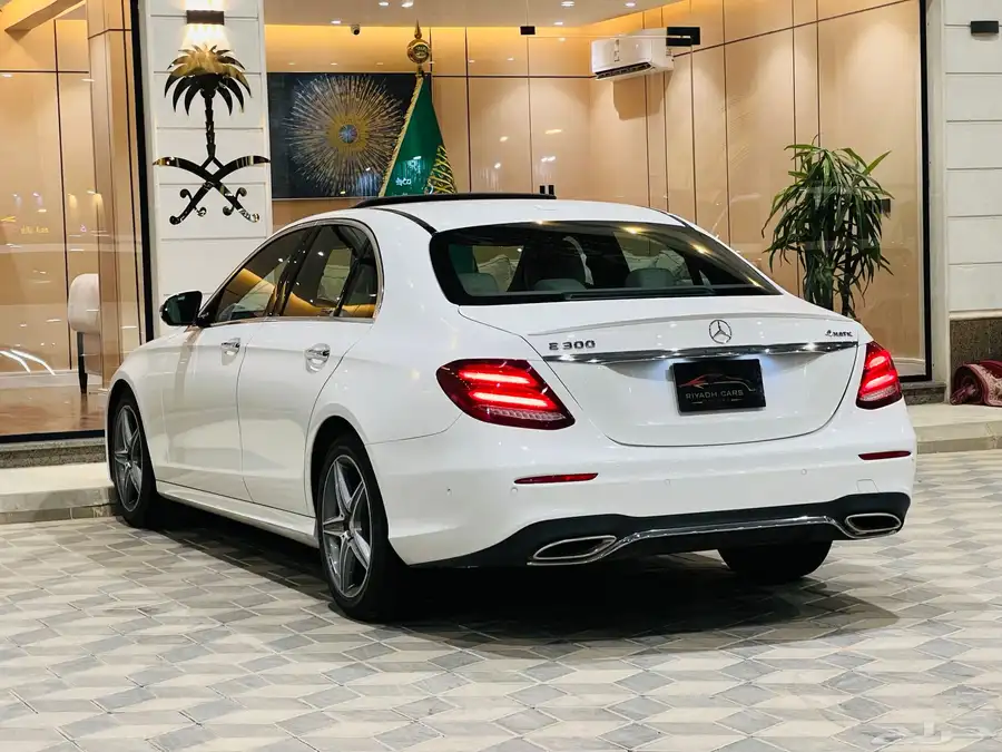 مرسيدس 2017 E300 بحاله الوكاله 4