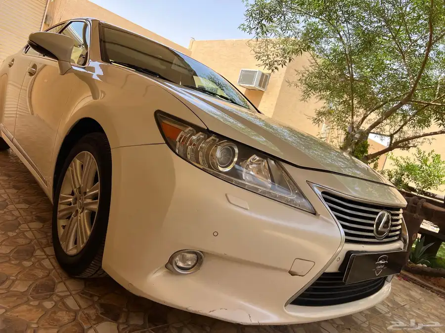 لكزس مديل 2014 حجم 250 ES عبداللطيف جميل AA. 24