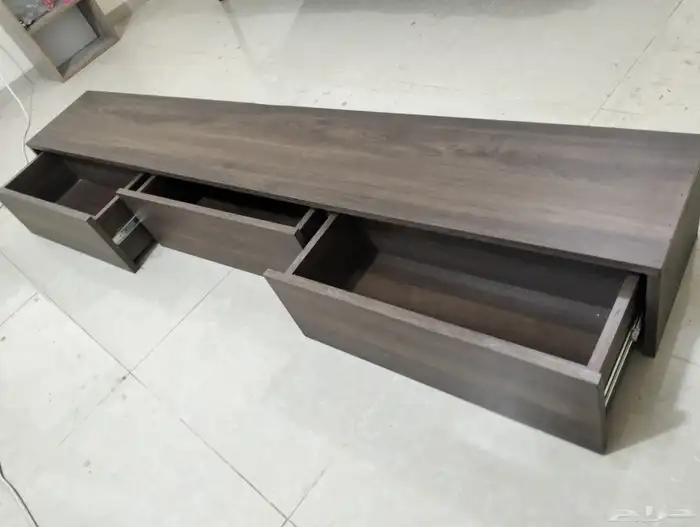 طاوله شاشه للبيع فوري 16