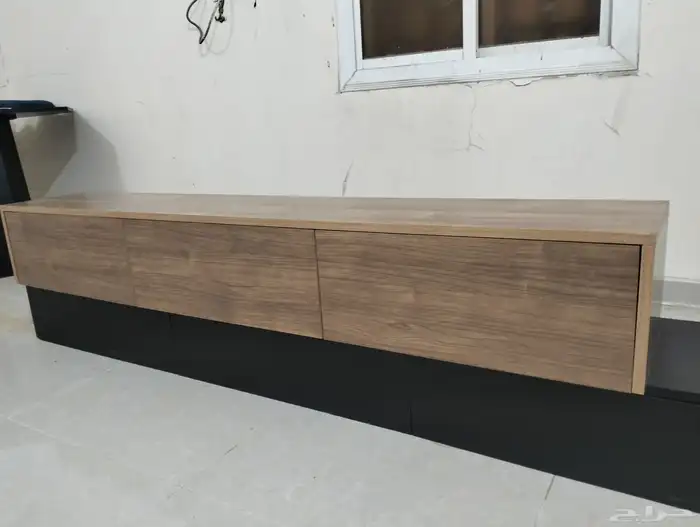 طاوله شاشه للبيع فوري 1