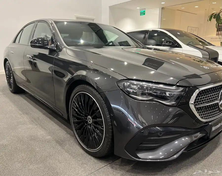 Mercedes-Benz E 300 AMG 0