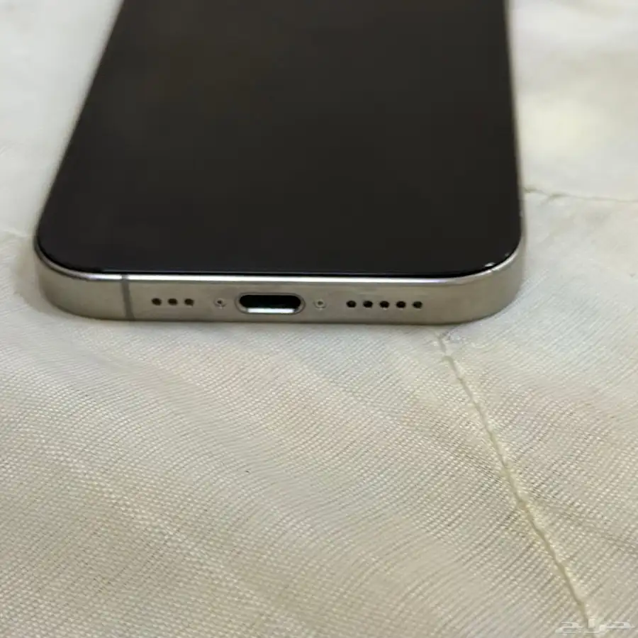 iPhone 15 pro 512 3