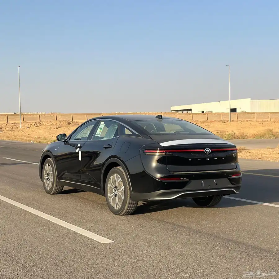 تويوتا كراون بريميوم 2025 عروض على جميع البنوك 4