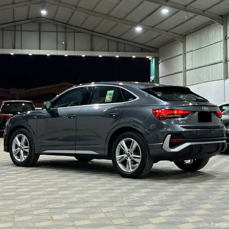 اودي Q3 2023 بدي وكاله اس لاين S-Line 3