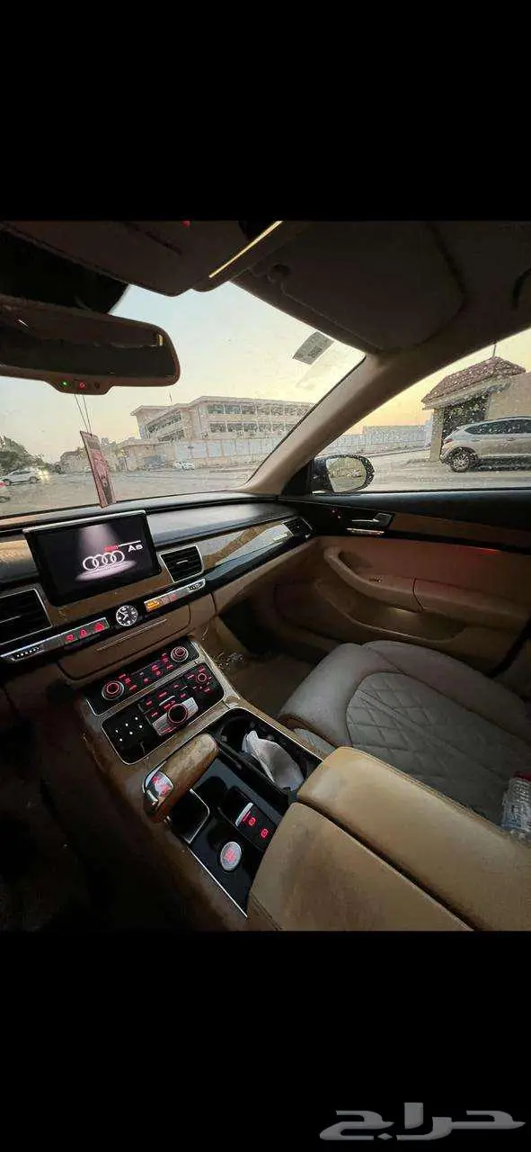 للبيع أو البدل Audi A8L 2012 على حالتها 6