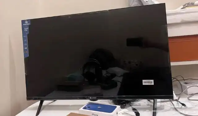 شاشة مستعمل نضيف 32بوصه 2