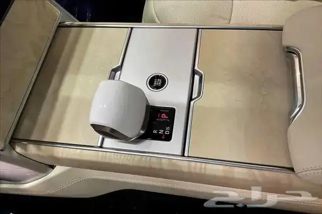 رنج روفر sv 2025 7