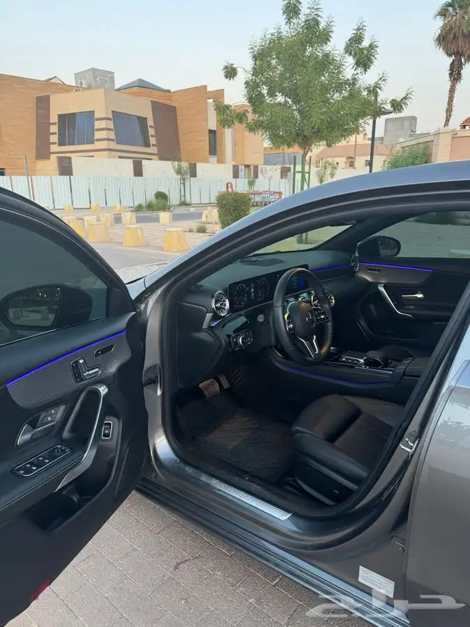 مرسيدس A220 6