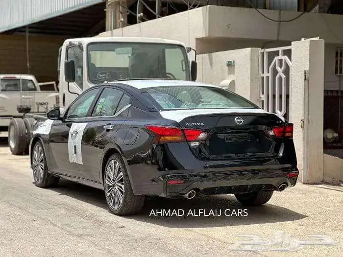 نيسان التيما SV 2025 نص فل و Sوستاندر أفضل العروض 9