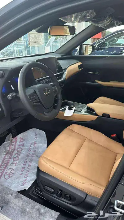 لكزس UX 300 هايبرد 2024 AH 9