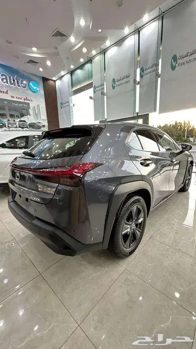 لكزس UX 300 هايبرد 2024 AH 8