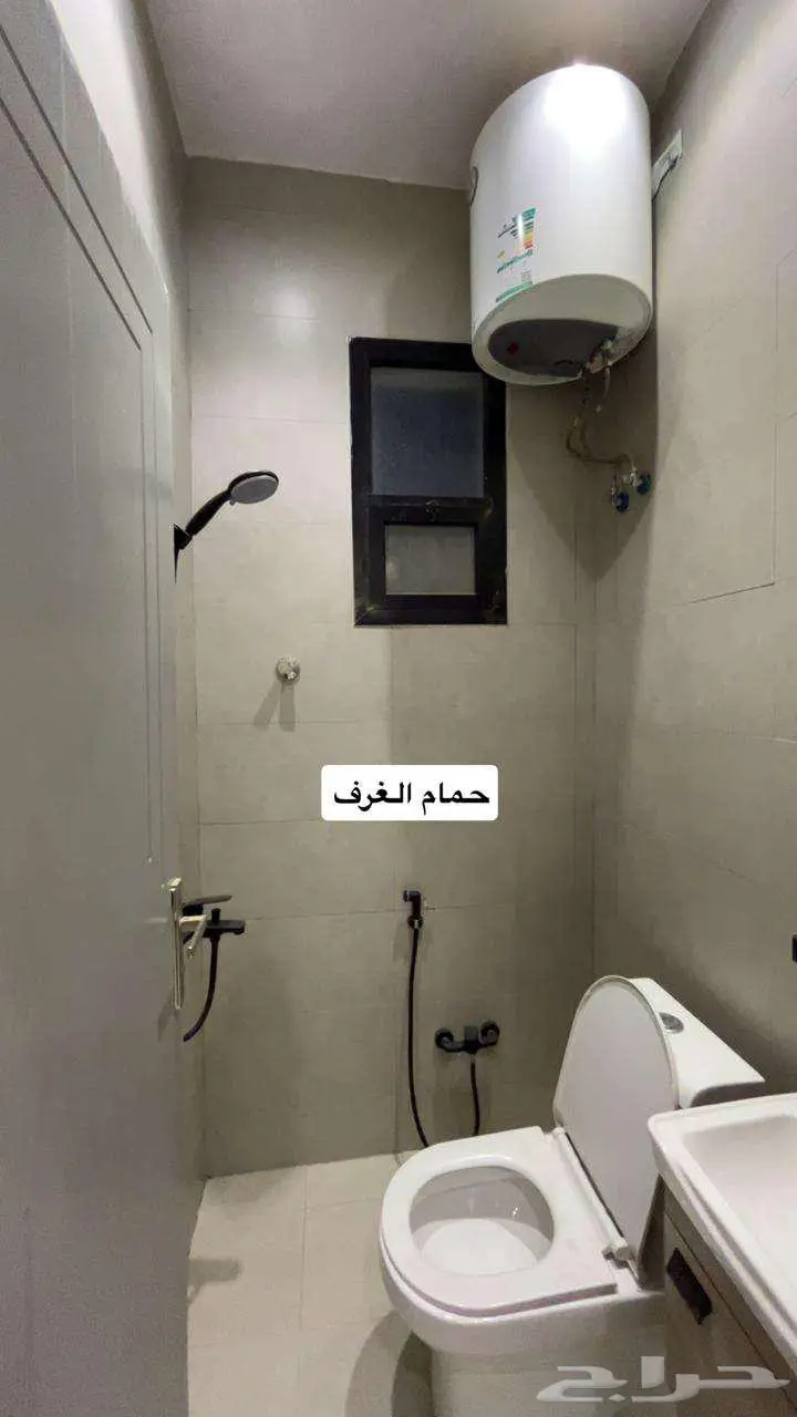 شقة عائلية للإيجار   بوابة الشرق   3 غرف ودور أول 10