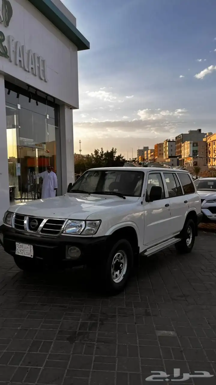 نيسان باترول 1
