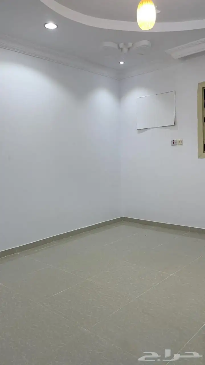 شقة للإيجار بحي الواسط دور ثاني 7