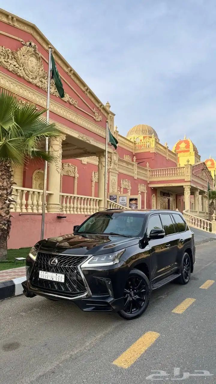 جيب لكزس LX570 2020 مرهم بلاك ادشن 0