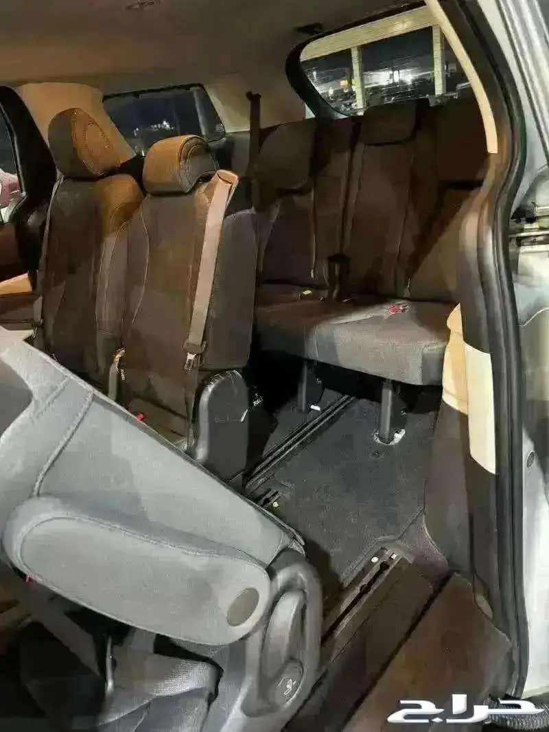 للبيع كيا كارنفال قراند 2022 عداد 49 ألف كم مخززنه 69