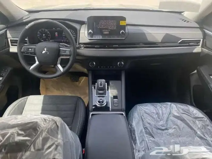 ميتسوبيشي اوتلاندر نص فل وبريميوم سعودي 2025 7