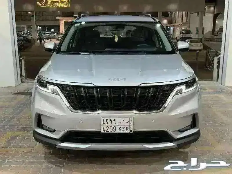 للبيع كيا كارنفال قراند 2022 عداد 49 ألف كم مخززنه 0