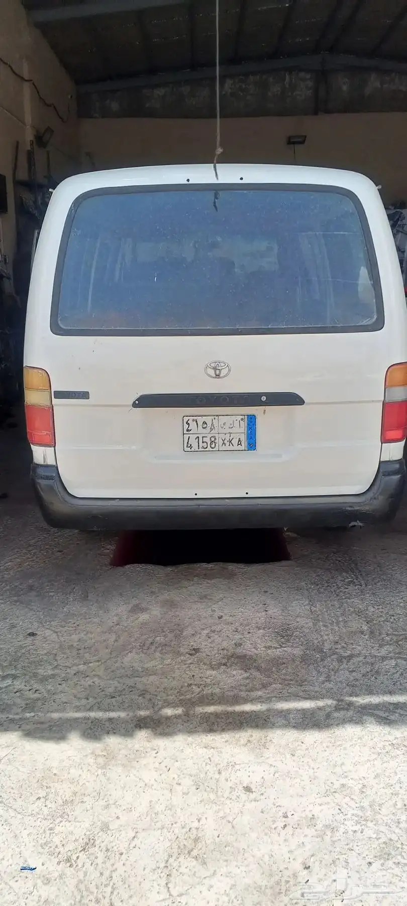 Toyata hiace bus All documents update engine and gear good 2