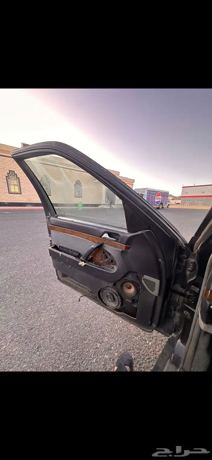 للبيع شبح 92 7