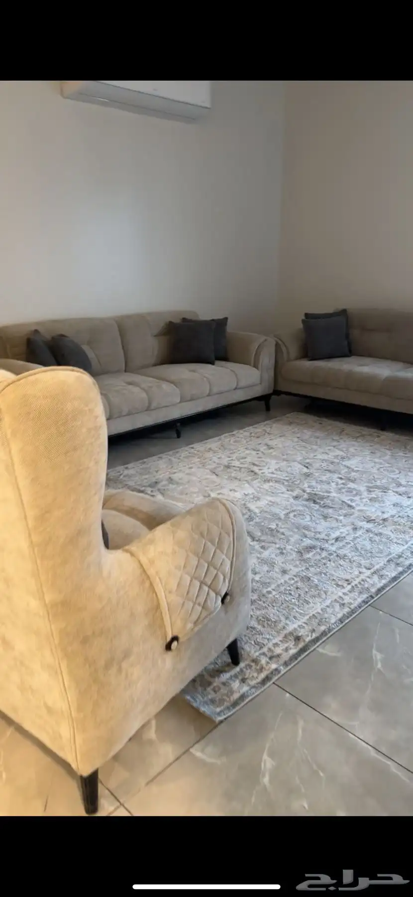 طقم كنب جديد للبيع لم يستخدم ولا مره سبب البيع النقل لمنطقه 1