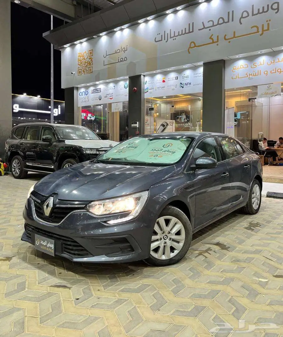 عرض خاص رينو ميجان 1.6 استاندر موديل 2023 بطاقه جمركيه 1