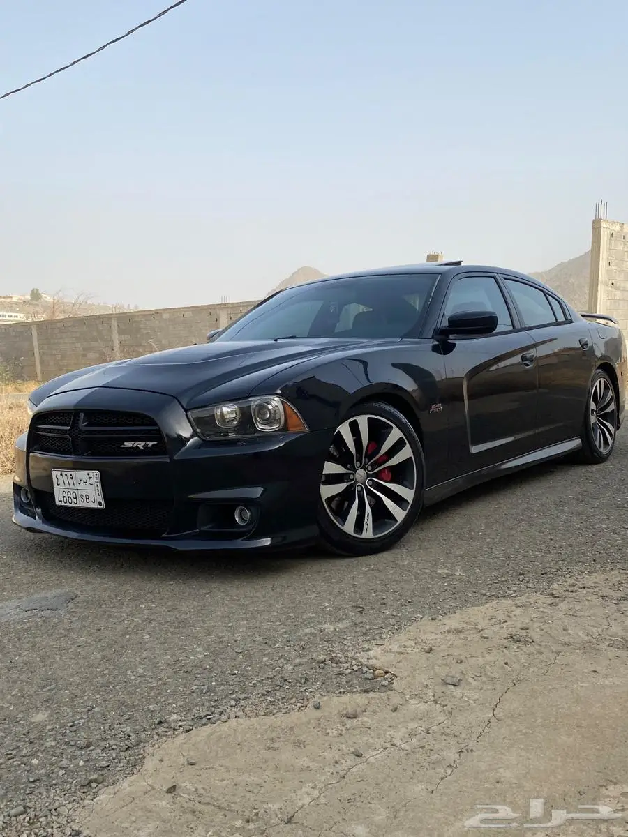 دودج تشارجر srt8 1