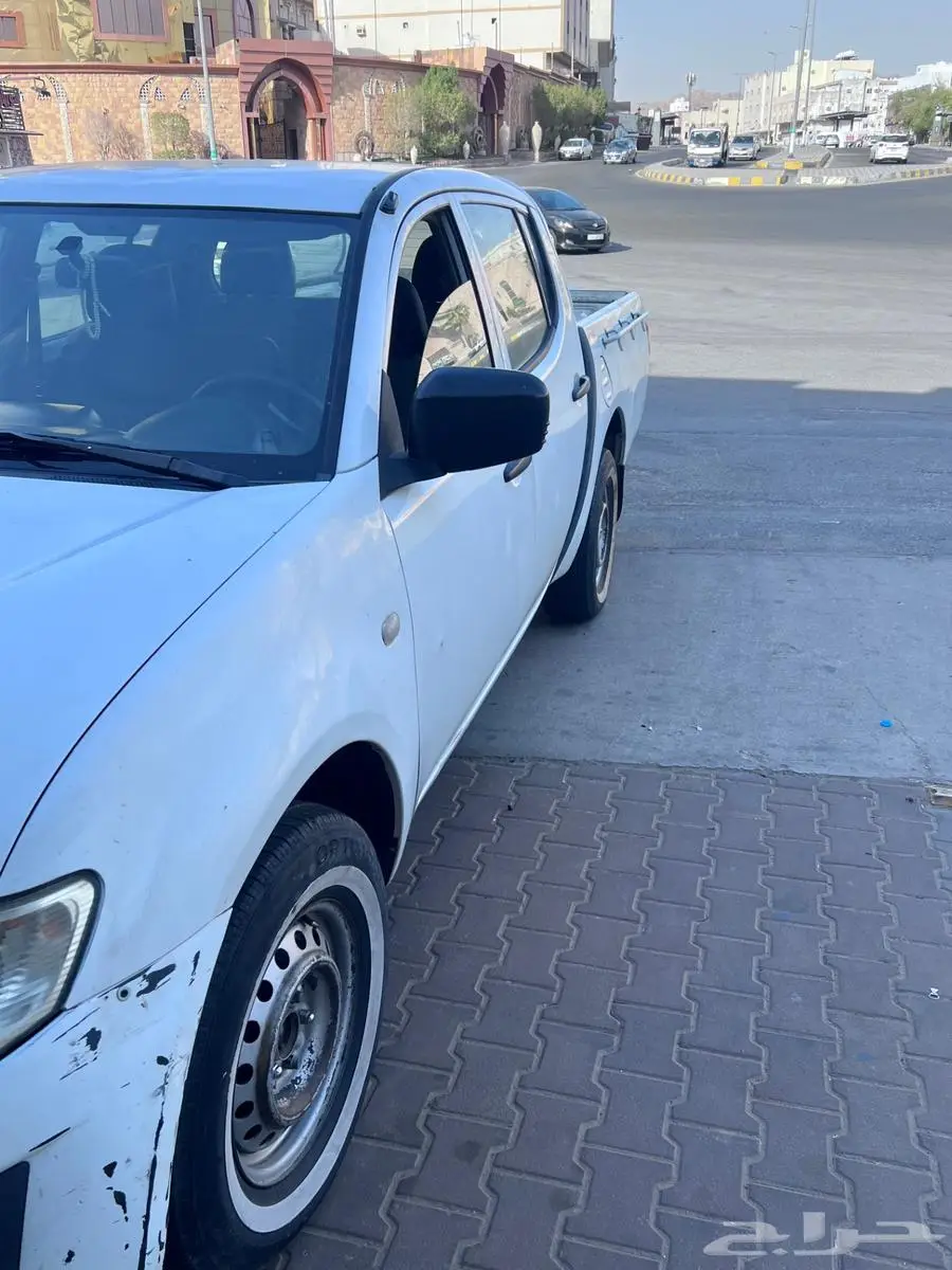 ونيت ميستوبيشي L200 موديل 2010 4