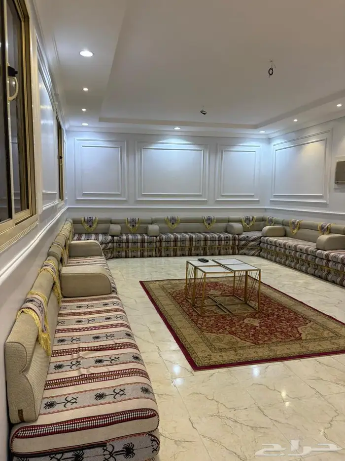استراحة مؤثثه بالكامل ونظيفة للإيجار اليومي الشهري السنوي 45