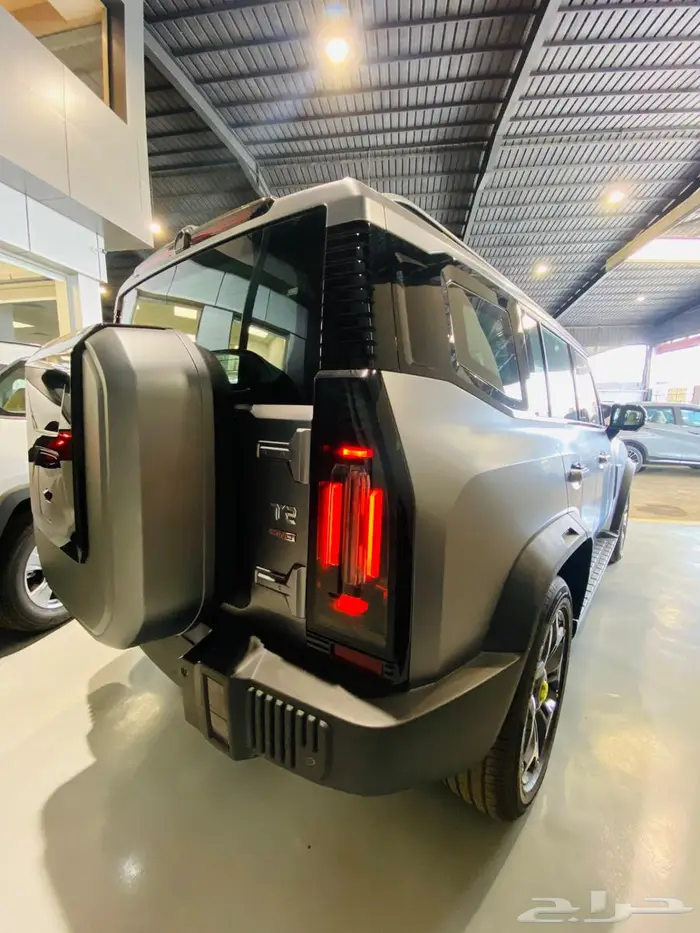 جيتور T2 لاكجري رمادي مطفي 2.0 موديل 2025 3