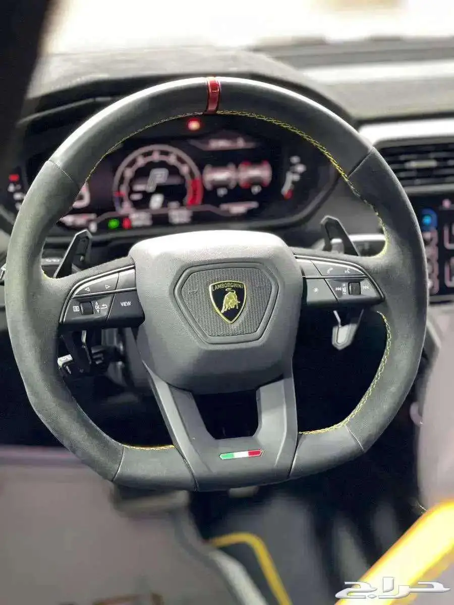 اوروس بيرفورمانتي - 2023 - 9000KM 12
