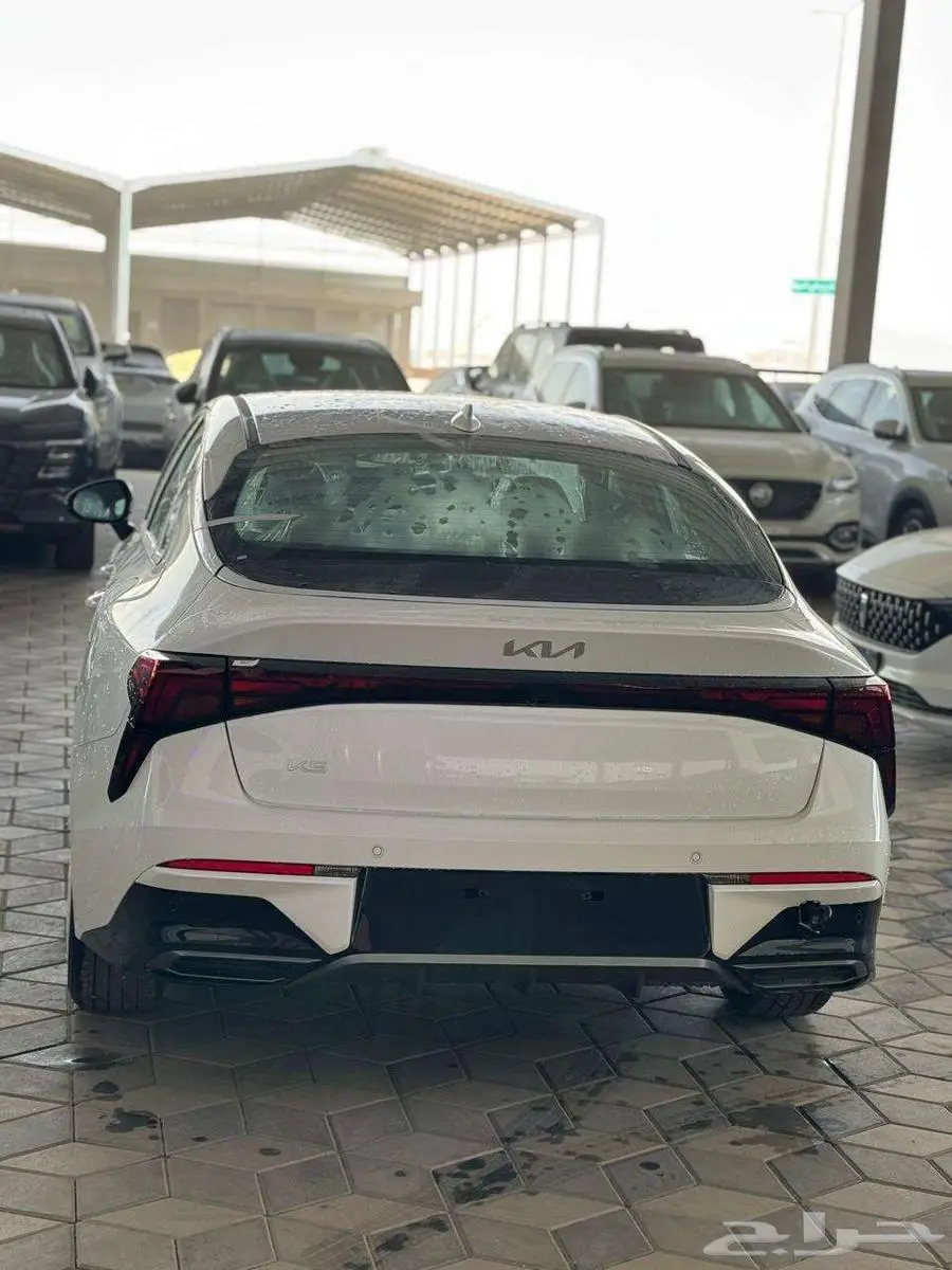 كيا k5 موديل 2025 فئة الاستاندر مطور 6