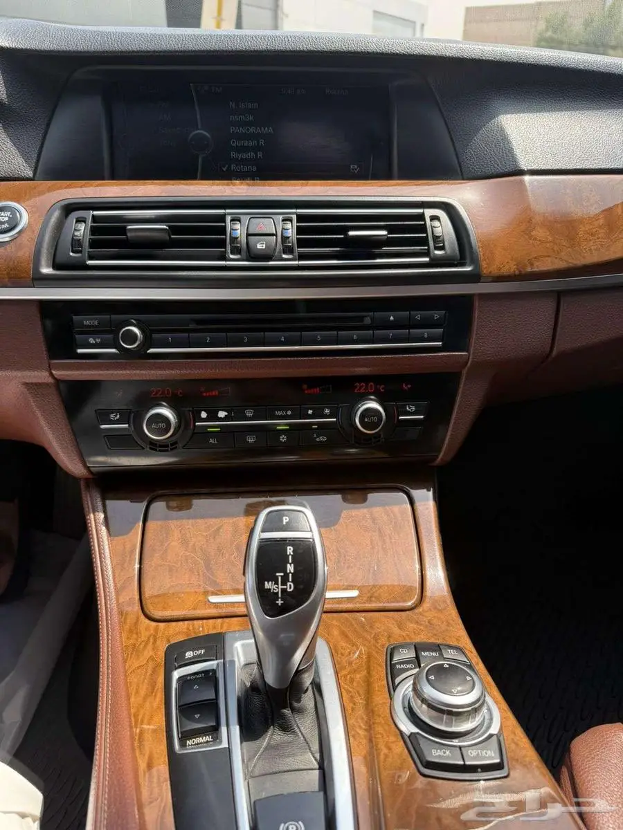BMW 535I فل كامل - قمة النظافة - موديل 2011 12