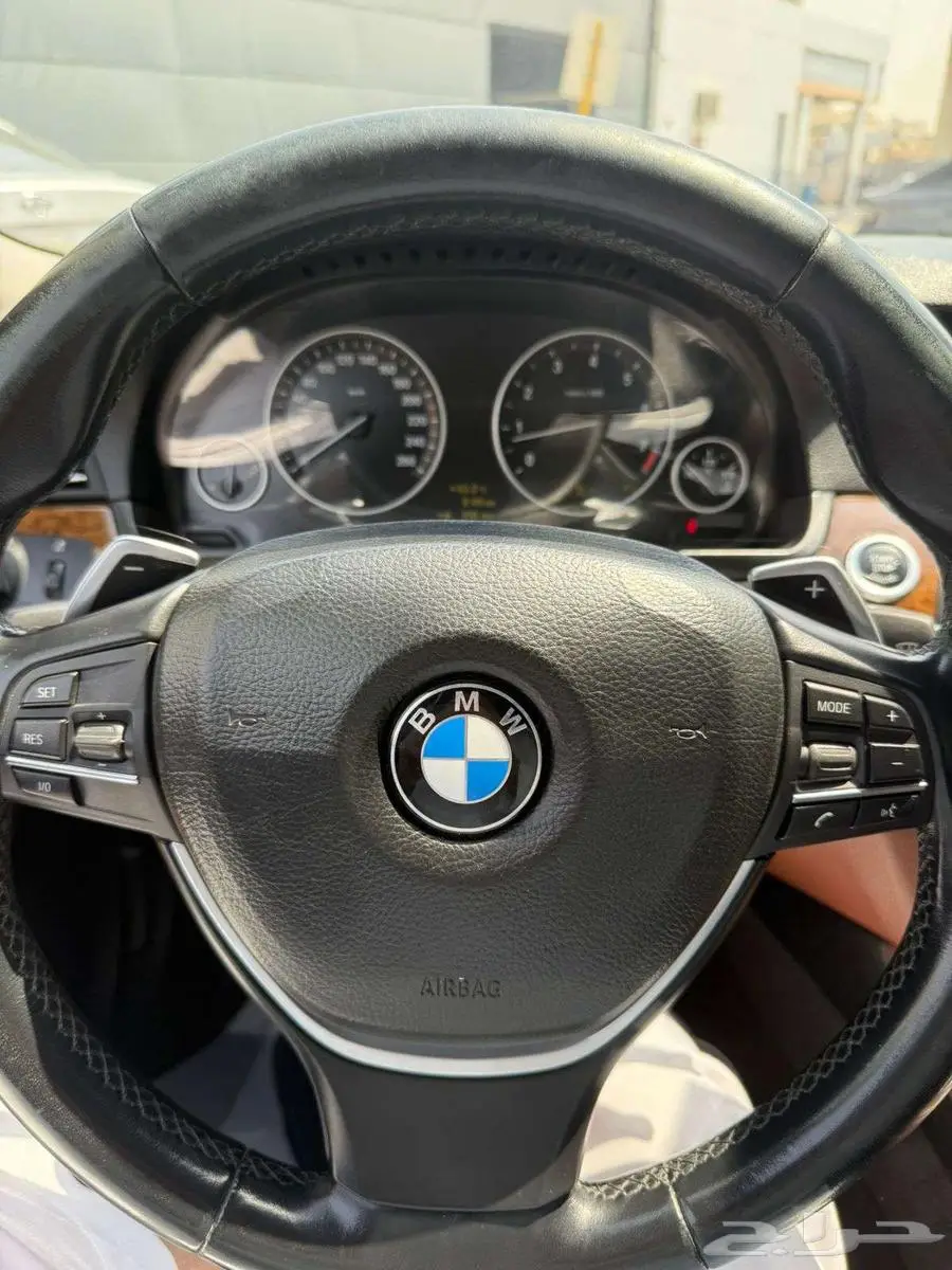 BMW 535I فل كامل - قمة النظافة - موديل 2011 11