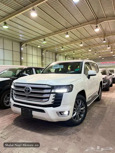 لاندكروزر ( GXR 4 ) بنزين موديل 2025 استلام فوري 329000 0