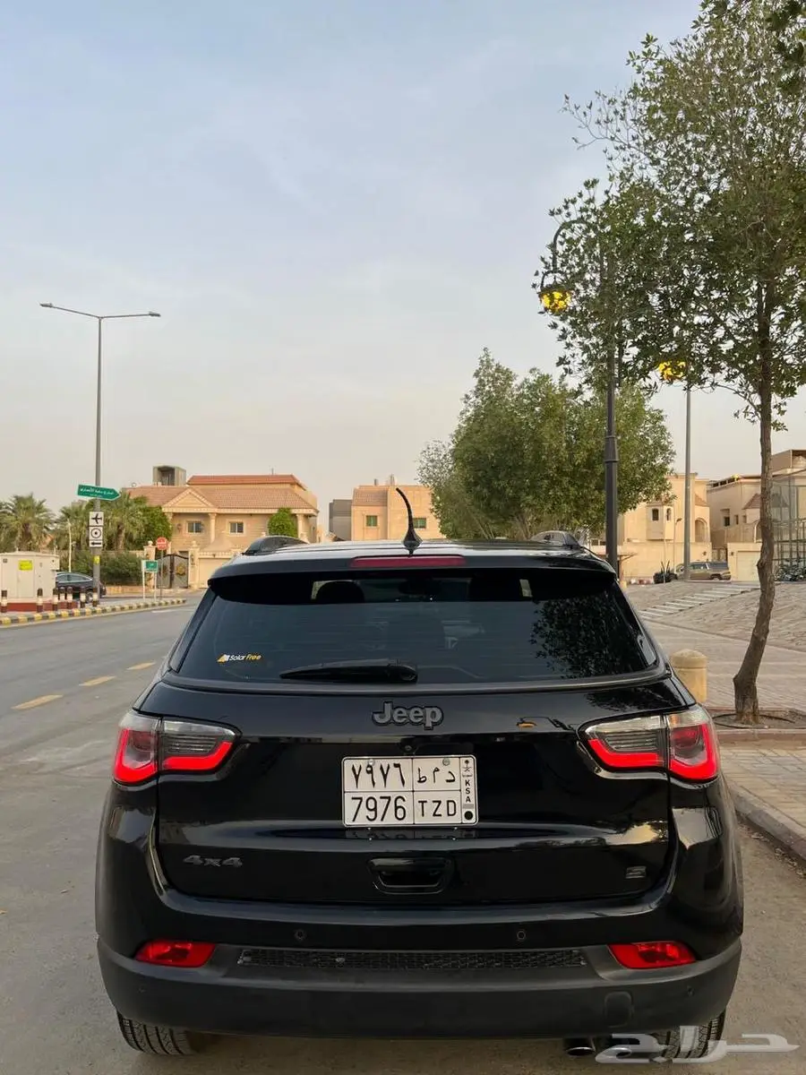 جيب كومباس 2020 4