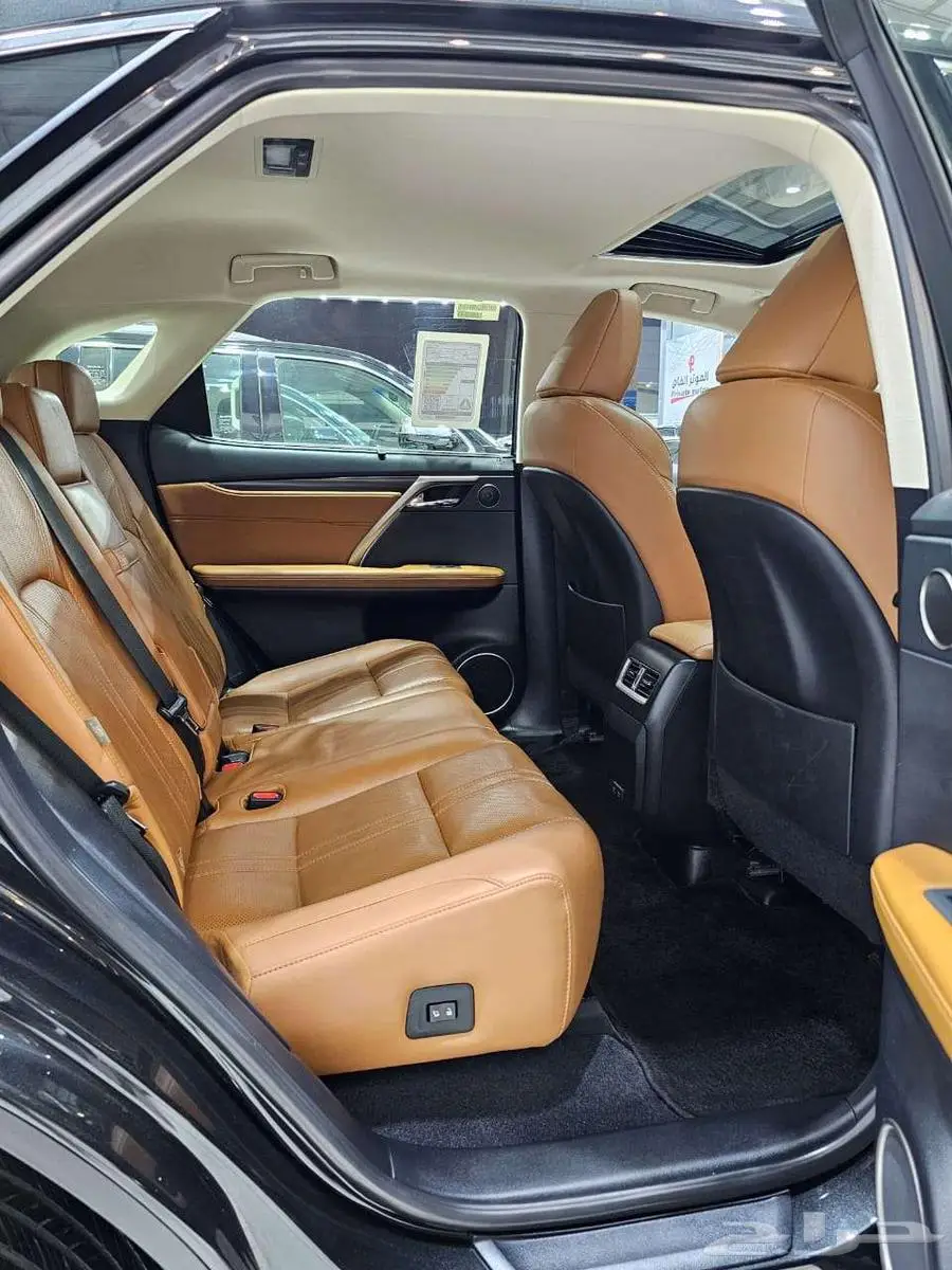 لكزس RX 350 موديل 2022 ( فل كامل ) 17