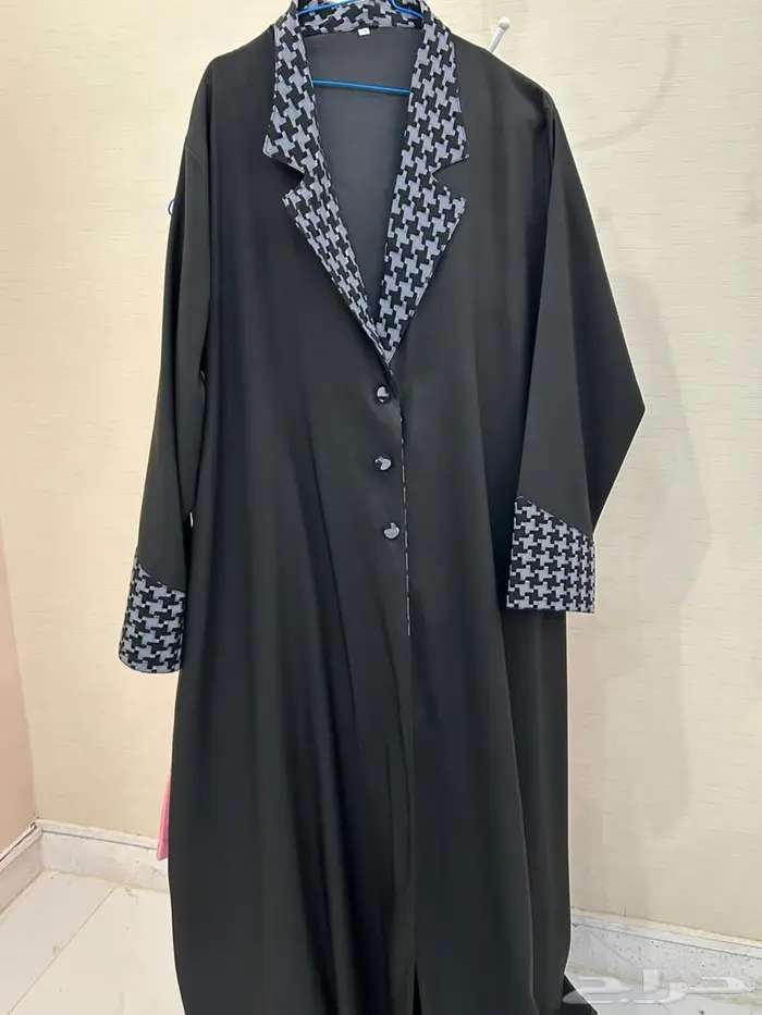 عبايات تسليم فوري جملة فقط 300 22