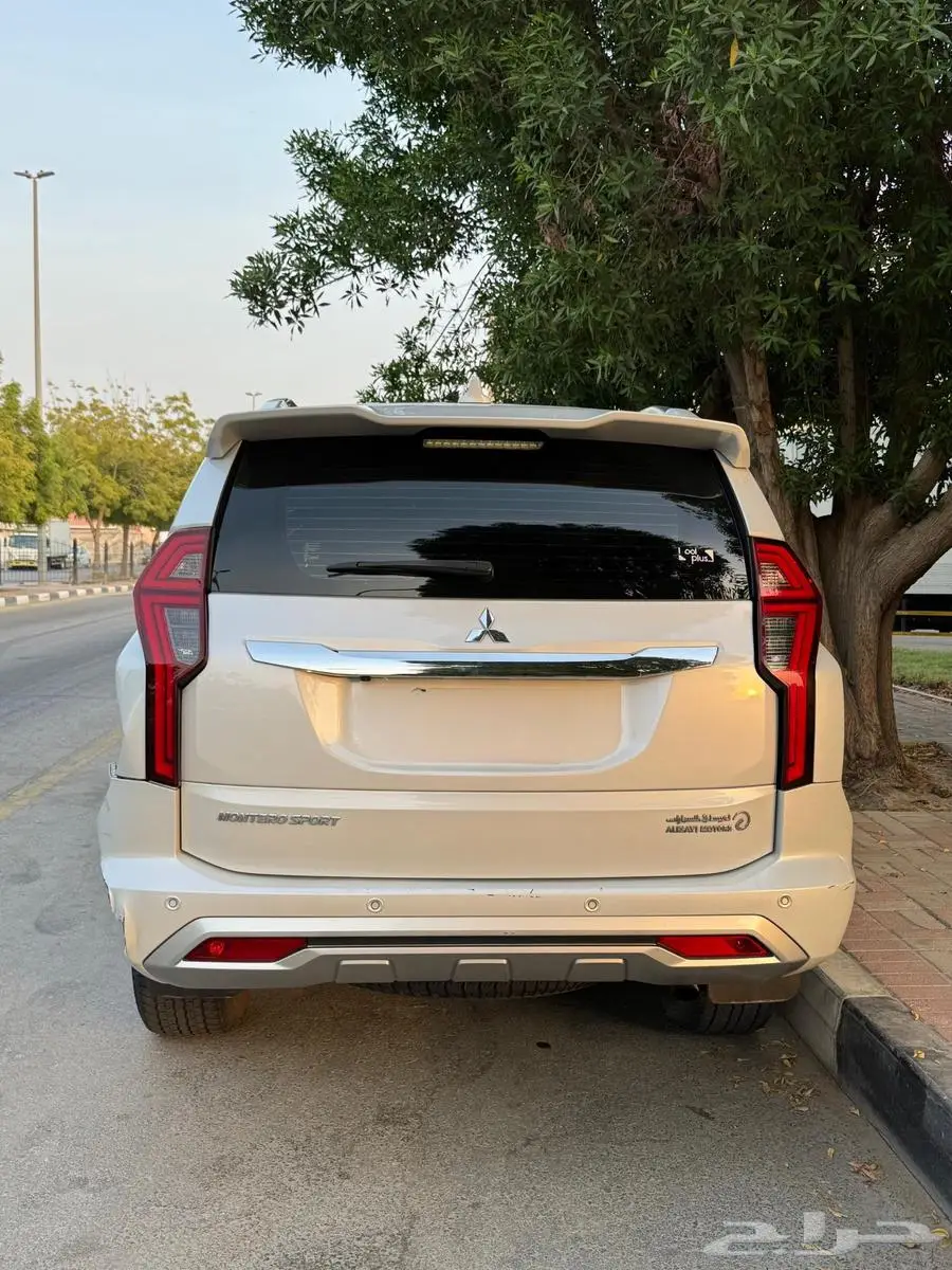 Mitsubishi Montero 2023 ميتسوبيشي مونتيرو 2023 1