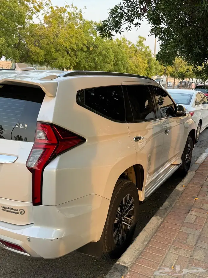Mitsubishi Montero 2023 ميتسوبيشي مونتيرو 2023 8