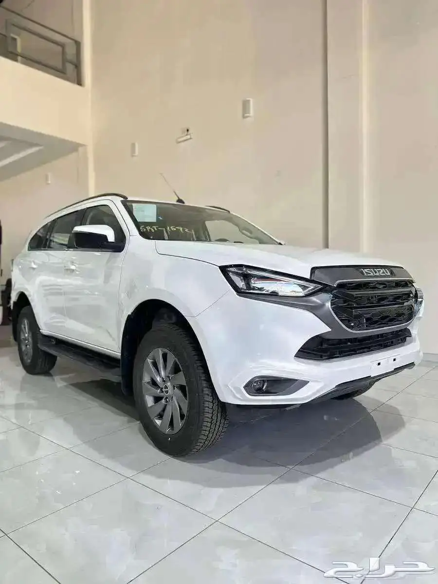 ايسوزو جيب MUX فل كامل دبل 2024 كمية محدوده كاش وبنك 0
