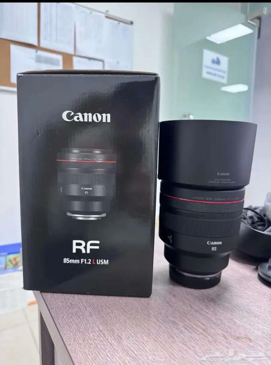عدسة كانون RF 85mm F1.2   نظيفة جدا 1