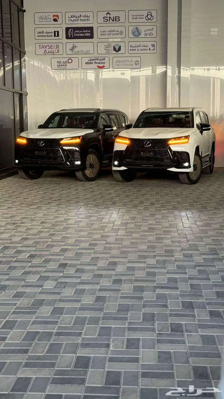 لكزس LX600اف سبورت تدليك مراتب عماني2025-615000 2
