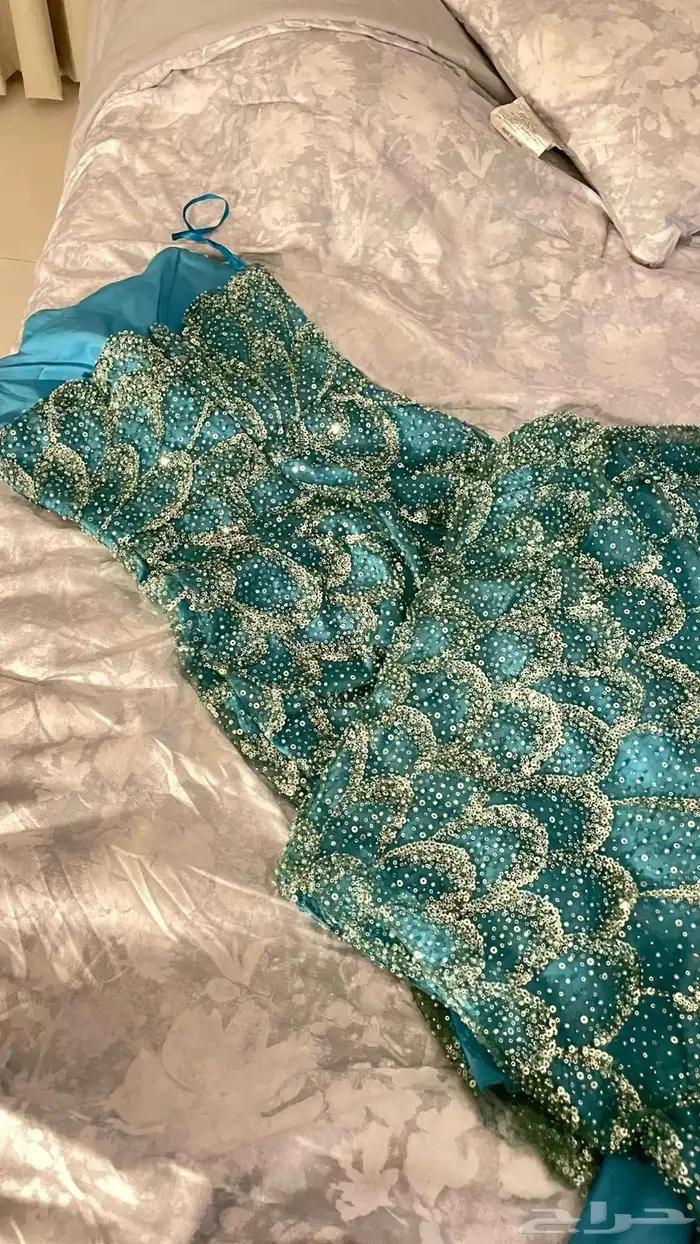 فساتين للبيع 1