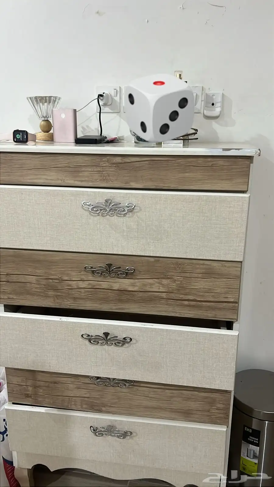 غرفة نوم اخت الجديده دولاب كبير ثلاجه توشيبا نظيفه - كنب 2