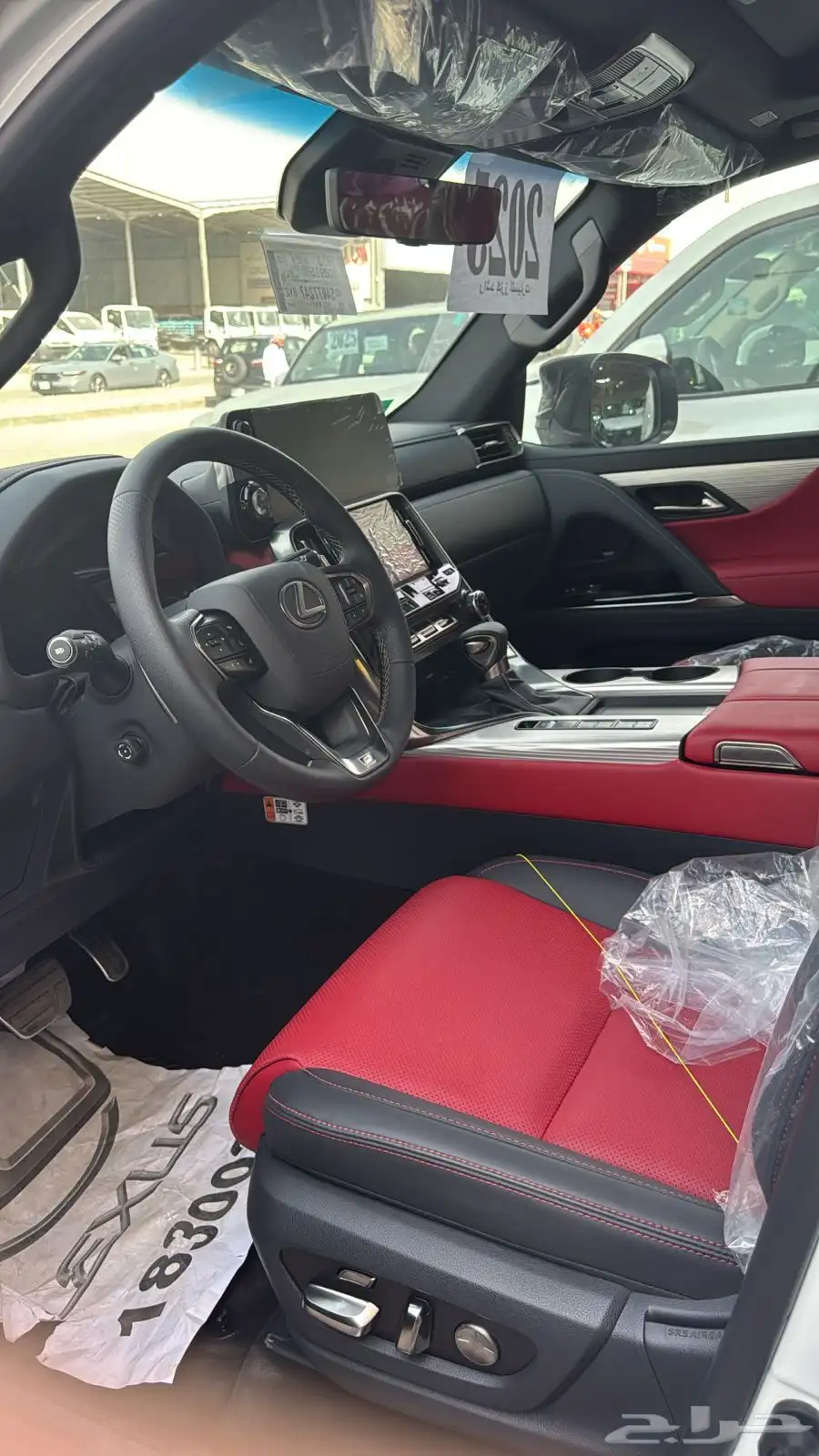 لكزس LX600 2025 اف سبورت عبداللطيف جميل 5