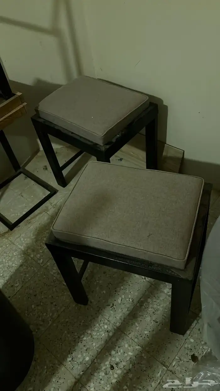 طاولة للبيع 2
