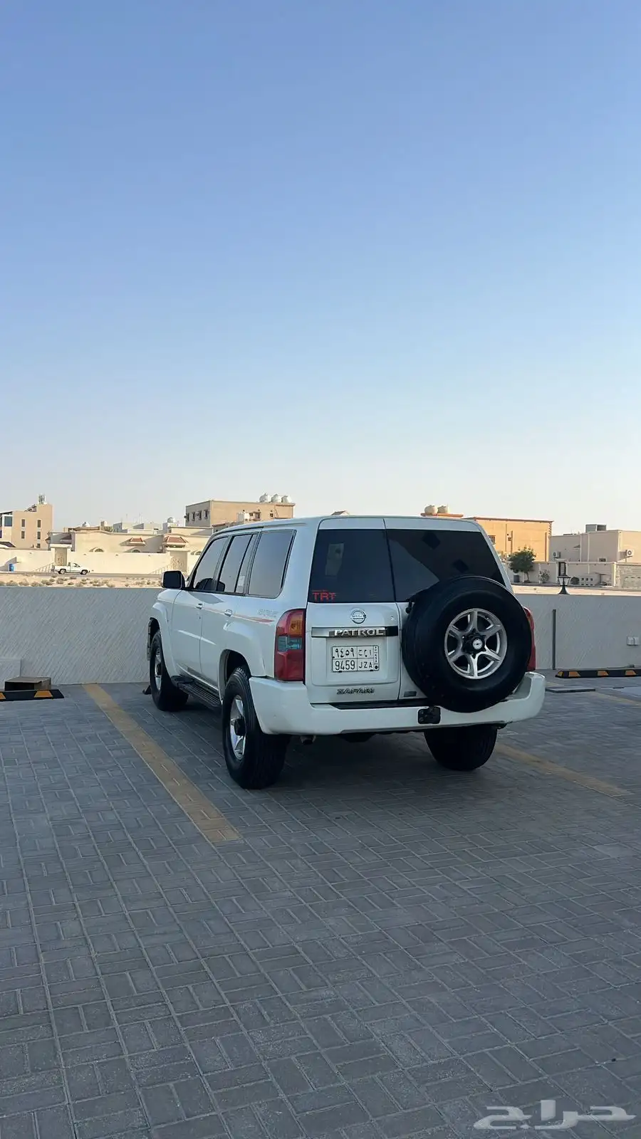 جيب نيسان فتك 2009 بدي وكاله نظيف 2