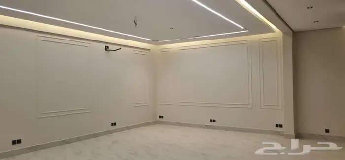 للبيع فيلا في ضاحية نمار 810 م و شقتين مدينة الرياض 5